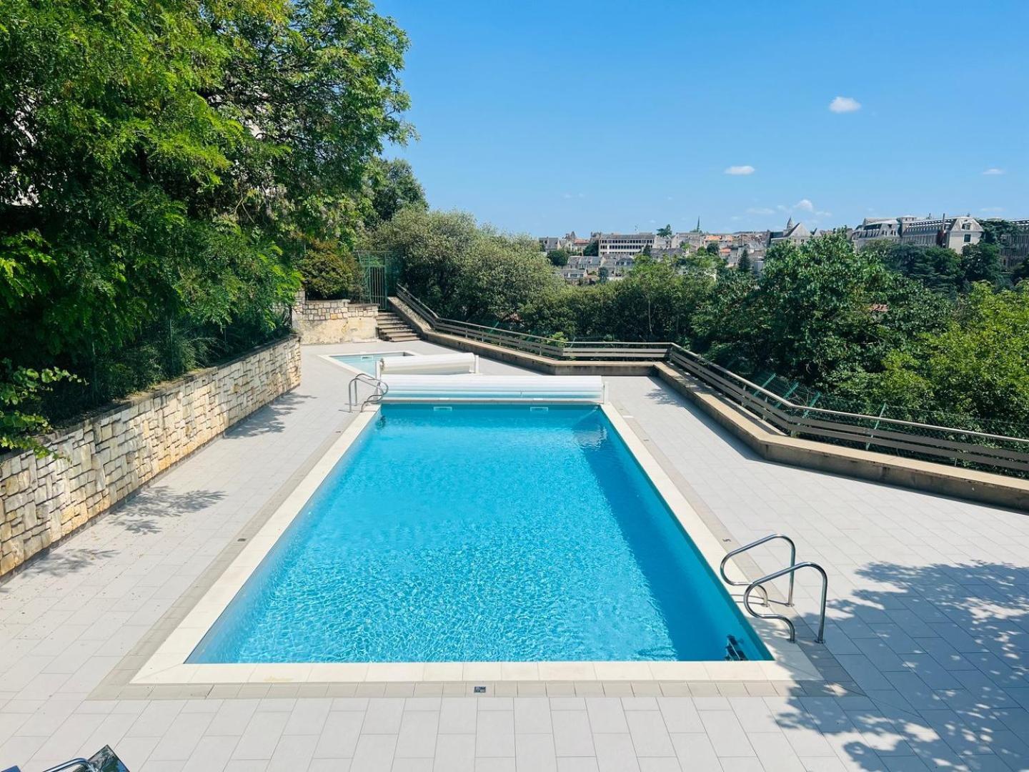 Le Retro - Splendide Appartement Poitiers Ngoại thất bức ảnh
